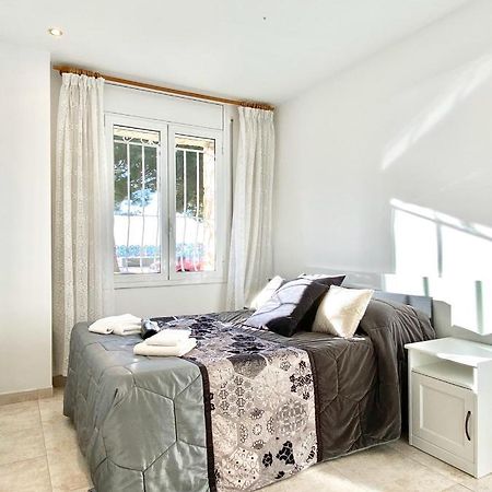 Appartement Devant La Plage โรเซส ภายนอก รูปภาพ