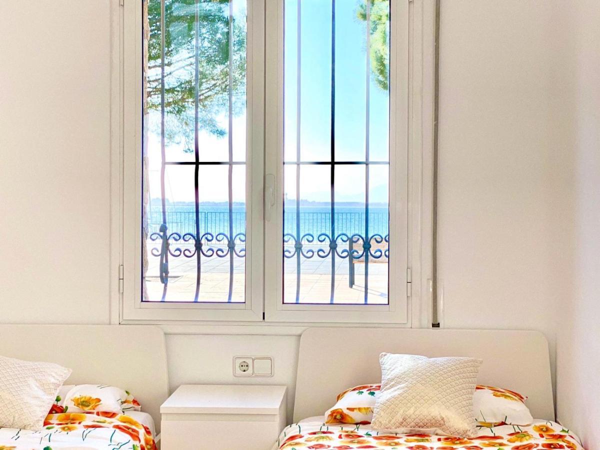 Appartement Devant La Plage โรเซส ภายนอก รูปภาพ